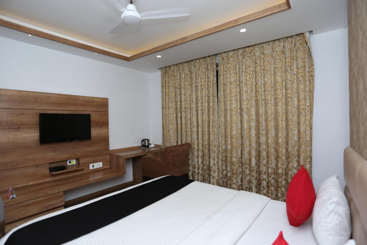 Hotel Yelchiko バラナシ エクステリア 写真