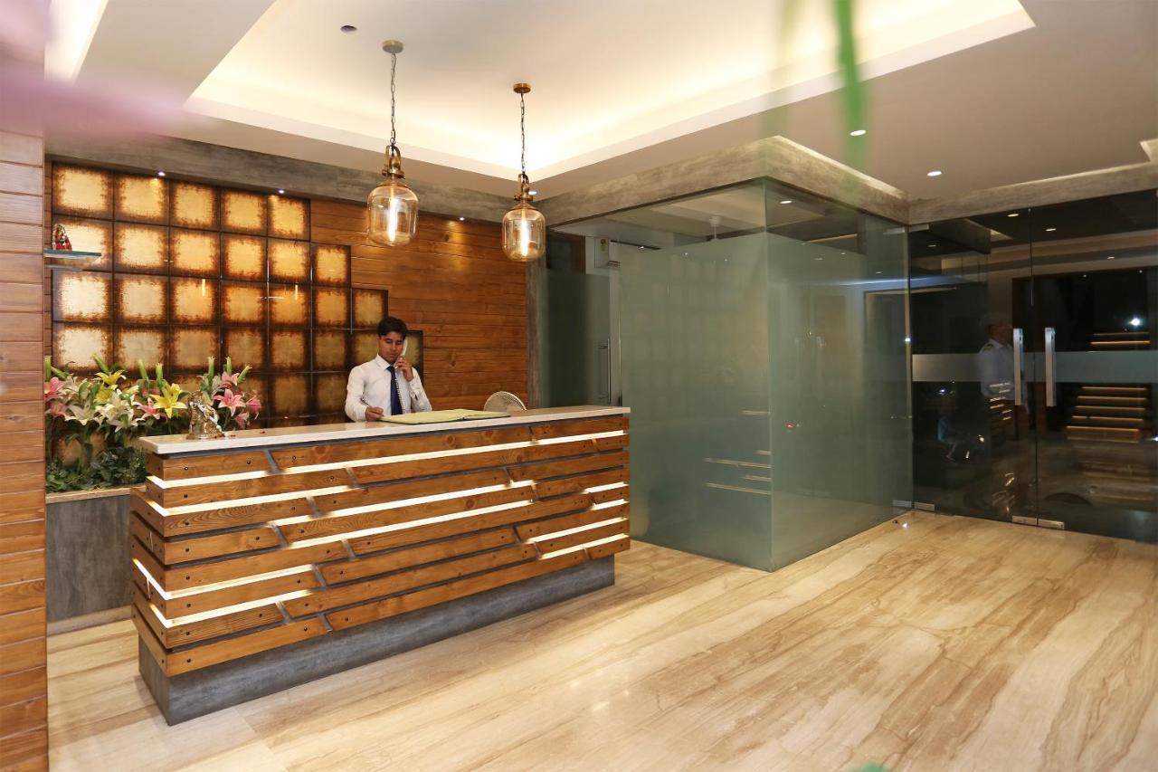 Hotel Yelchiko バラナシ エクステリア 写真