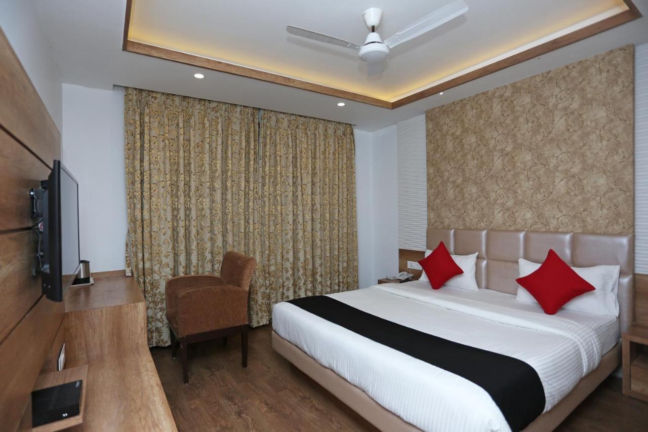 Hotel Yelchiko バラナシ エクステリア 写真